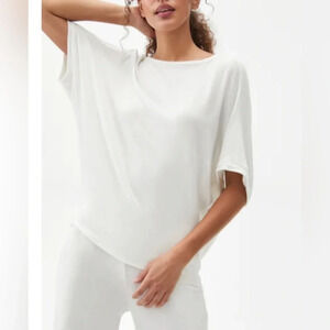 ANGELA Womens Sz Medium Solid Basic Dolman Short Sleeve Top NWOT